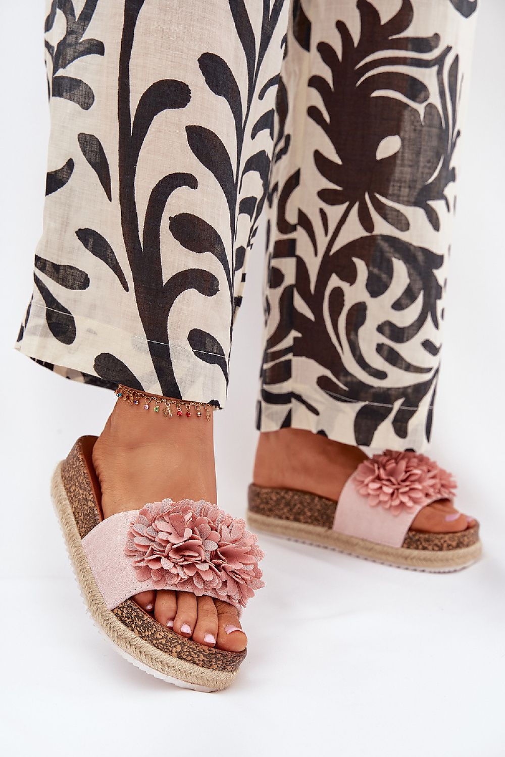 Flip-flops model 216067 Step in style